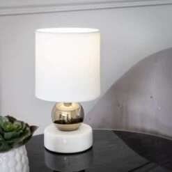 Lámpara De Mesita De Noche Moderna Blanca De Cerámica Para Dormitorio Fantasy -