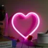 Letreros De Neón En Forma De Corazón, Luces De Neón LED Alimentadas Por Batería O USB Para Fiestas, Luces Decorativas Para El Hogar, Lámparas Decorativas De Mesa Y Pared, Regalos Para El Día De La Mad 2 Letreros De Neón En Forma De Corazón, Luces De Neón LED Alimentadas Por Batería O USB Para Fiestas, Luces Decorativas Para El Hogar, Lámparas Decorativas De Mesa Y Pared, Regalos Para El Día De La Mad -Trio Ventas 65707004 1
