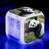 ZOLGINAH Panda LED Despertador, Despertador De Noche Para Niños, Cuadrado, Pantalla LCD Iluminada, Diseño De Panda (19) -Trio Ventas 93434060 1